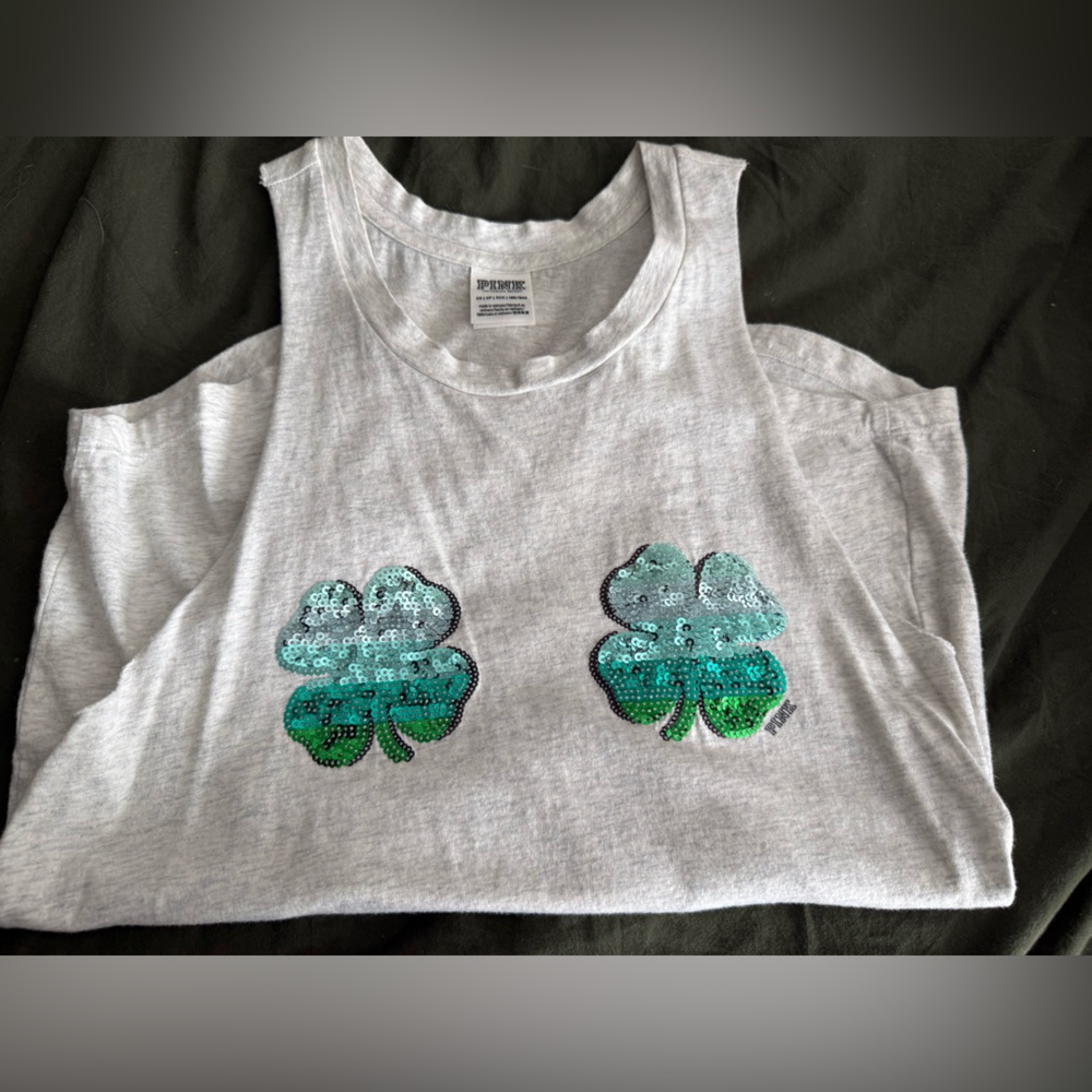 PINK Victoria's Secret Gray Tank Top with Sequin Clovers